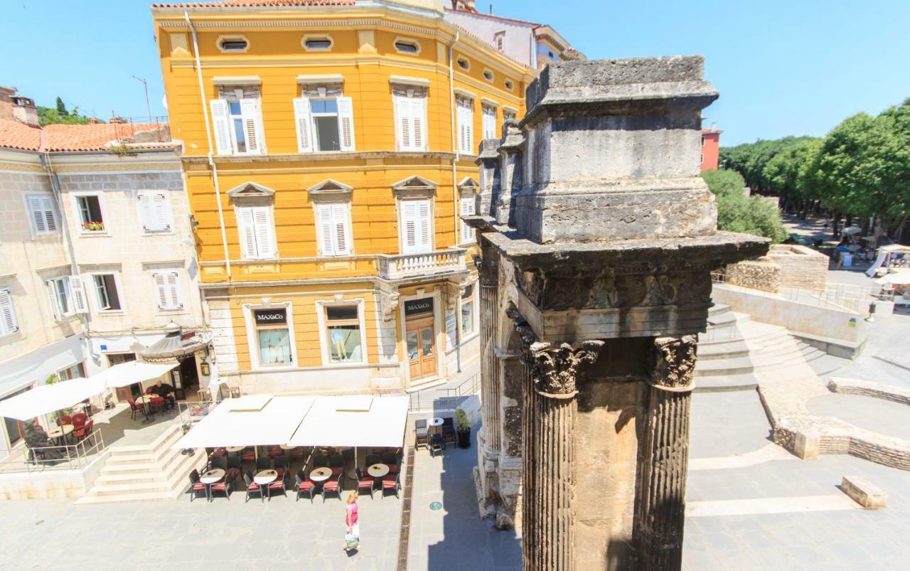 In Center With Parking Apartment Pula